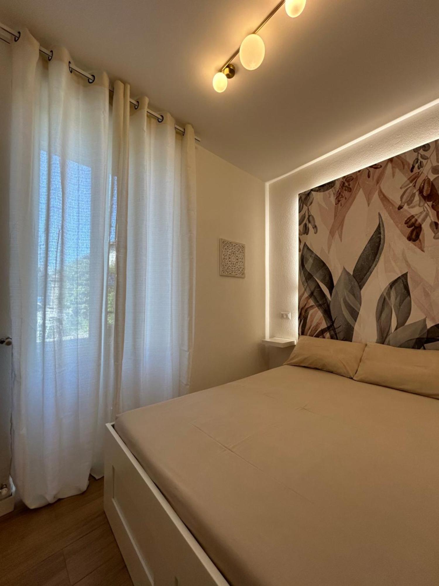 V&C Home Rental Specialist Appartamenti Fronte Lago Maggiore Germignaga Exteriör bild